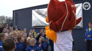 Aalten presenteert de lachende leeuw mascotte voor het EK Atletiek [upl. by Shult]