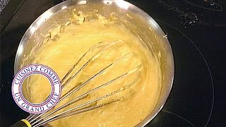 Recette Sauce Hollandaise [upl. by Adnirol973]