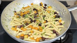 Pasta burro e acciughe con pomodorini gialli e limone [upl. by Rehctelf]