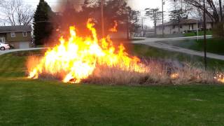 Incredibly large fast grass fire [upl. by Odrarebe]