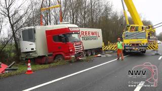 Berging ongeval vrachtwagen A28 Re 835 Hattemerbroek [upl. by Atselec576]