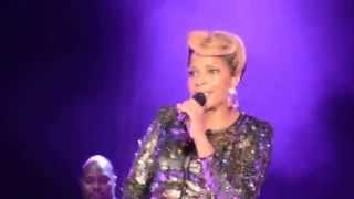 Mary J Blige Live in concert [upl. by Ashwin]