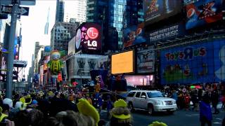 Macys Thanksgiving Day Parade 2011wmv [upl. by Hanimay283]