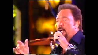 Tom Jones  Black Betty 1 Puntata Del Festivalbar 2003 Milano [upl. by Atsirtal500]