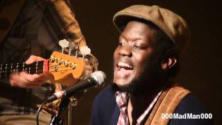 Michael Kiwanuka  I Dont Know Bill Withers Cover  HD Live at La Cigale Paris 4 Apr 2011 [upl. by Sille]