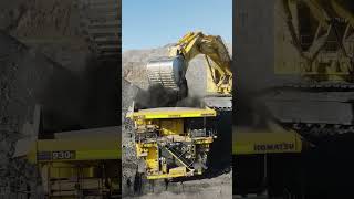 Caterpillar 365C Excavator Loading Trucks And Operator view 😱😱 [upl. by Blayze634]