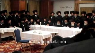 Skver Rebbe In Pressburg  Tammuz 5774 [upl. by Vachel]