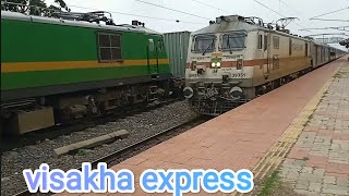 train no 17015 visakha express crossing dusi railway station in cloudy weather afternoon [upl. by Leffen811]