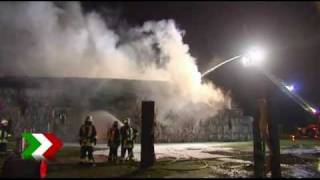 Feuer auf Zeche Zollverein in Essen  quotHaus auf Zeitquot ein Raub der Flammen [upl. by Eineg651]