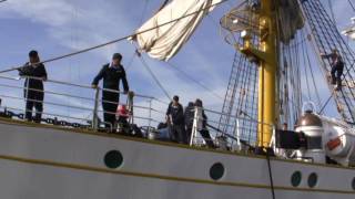 Gorch Fock mit traumhaftem Auslaufmanöver aus Kieler Tirpitzhafen [upl. by Tiphanie417]