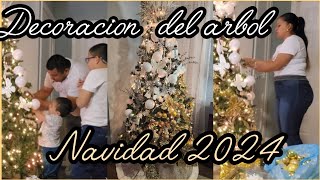 como decorar el arbol de navidad en tonos blanco y dorado Decoramos nuestro arbol de navidad 2024 [upl. by Anar]