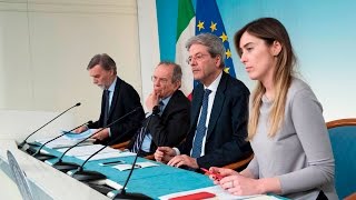 Consiglio dei Ministri n 23  conferenza stampa 11042017 [upl. by Jaqitsch]