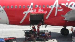 Air Asia Baggage Handling Techniques Kuala Lumpur [upl. by Ecinhoj]