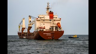 Worst Horn on the Great Lakes Another Pilot Swap as the Hautmangracht Departs Duluth [upl. by Nilyak]