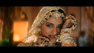 Dhunki Song  Mere Brother Ki Dulhan  Katrina Kaif  Neha Bhasin  Sohail Sen  Irshad Kamil [upl. by Notgnirrac]