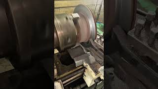 REPAIRING DISC BRAKE PAJERO SPORT ON MANUAL LATHE [upl. by Nod529]