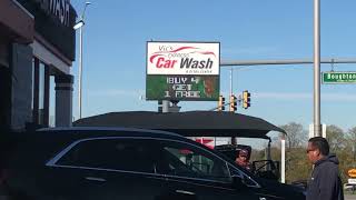 Watchfire sign at Vic’s Express Car Wash Bollingbrook Il [upl. by Aurelius258]