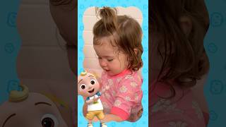 Bubble Bath Bedtime Routine Big Sister Helping Baby Sister cocomelon shorts [upl. by Nannie]