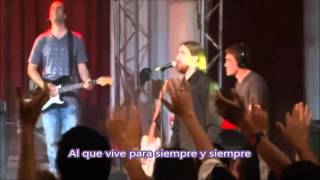 Marcos Brunet feat Lucas Conslie  Al que esta sentado en el trono  Subtitulo [upl. by Sirama]