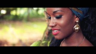 Afro Style  Fatima Clip Officiel Album On Est La Dans les Bacs [upl. by Connors494]