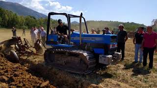 Landini trekker 85 in aratura Fontechiari 2017 [upl. by Alta297]