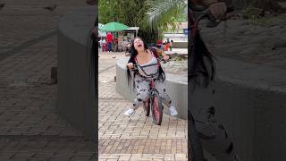 La bici🚲sorpresa 🎊 feliz😁 broma de humor😍💌 [upl. by Arem579]