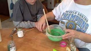 Easy bakeQueasy bake oven recipe Oscar the Grouch Cake [upl. by Erminia760]