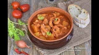 Spezzatino di trippa con patate  Una bontà Ricette che Passione [upl. by Nidia]