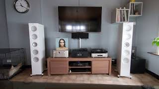 Hegel H390 amp KEF R11  Sevdaliza  Joanna Sub Off [upl. by Ynneg]