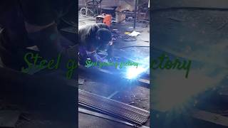 Steel grating is being processed and producedfactory welding buildingmaterials steelgrill [upl. by Gianna386]