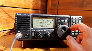 Icom IC718  Basic amp Robust HF Amateur Band Transceiver [upl. by Favianus939]