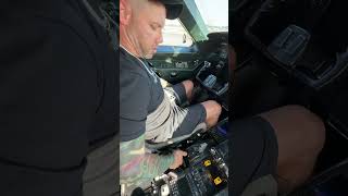 How to Shut Down a Private Jet with geardown at Pacific Air Show Gulfstream Driving [upl. by Angi]