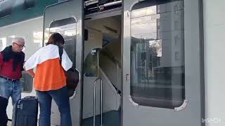 TRENI IN ARRIVO E IN TRANSITO ALLA STAZIONE DI GARBAGNATE MILANESE FNM [upl. by Linnette748]