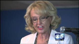 Governor Jan Brewer honored at Arizona Alzheimers Consortium Conference  CBS 5 News at 10 [upl. by Ahsikat]