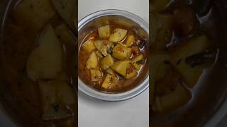 Batatyachi Rassa Bhaji Recipe 😘😋 batata batatabhaji youtubeshorts aaditiskitchen shorts [upl. by Vittoria578]