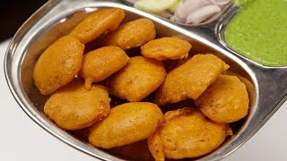 कुरकुरे आलू के पकोड़े  crispy aloo ke pakora recipe hindi cookingshooking [upl. by Ellenhoj]