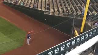 Jerome Williams Plays Catch With Young Mariners Fan [upl. by Ellerey]