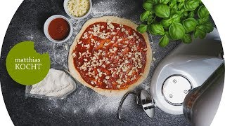 Pizza einfach selbst gemacht  mit der KitchenAid und TschimmHook [upl. by Aileduab721]