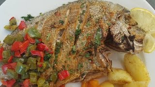 recette poissons au four croustillants سمك مشوي في الفرن [upl. by Ahsyekat]