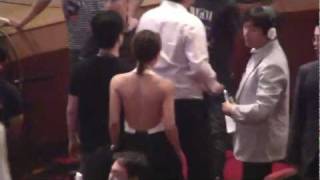 2011 BaekSang Awards 백상예술대상 하지원 무대 뒷모습 직캠 [upl. by Sitoiyanap]