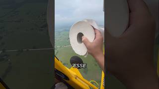 ELE JOGOU PAPEL HIGIÊNICO PELO SEU AVIÃO E ISSO ACONTECEU [upl. by Elder]