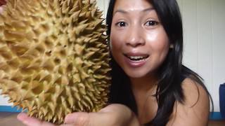 How To Open Durian  Fast and Easy [upl. by Justis771]