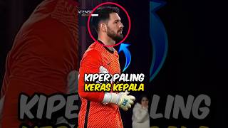 Kiper ini Menolak untuk Pindah Gawang [upl. by Atnovart274]