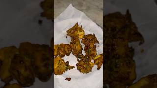 Pakode gobhi recipe  pakode gobhi ke pakode  pakode  pakora recipe haryanvisong food [upl. by Letsyrc]