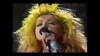 Cyndi Lauper  True Colors Live Letterman 1986 [upl. by Nnairek849]