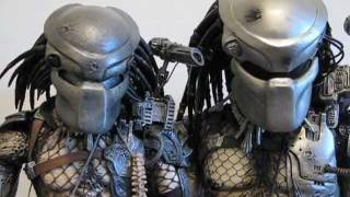 14 scale NECA Predator VS Hot Toys Predator [upl. by Herrera]