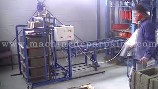 Fabrication de Parpaing en Algerie  machinedeparpaingcom [upl. by Dawna]