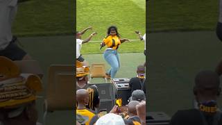 Keneilwe Perfomance  Kaizer Chiefs vs Mamelodi Sundowns 🧡💛  FNB Stadium [upl. by Dorothy]