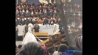 Skver Rebbe Dances Mitzvah Tantz At The Skver  Kretchnif Wedding  Menachem Av 5783 [upl. by Marinna701]