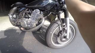 Yamaha SR 400 Café Racer  no exhaust  no muffler [upl. by Ardnekat]